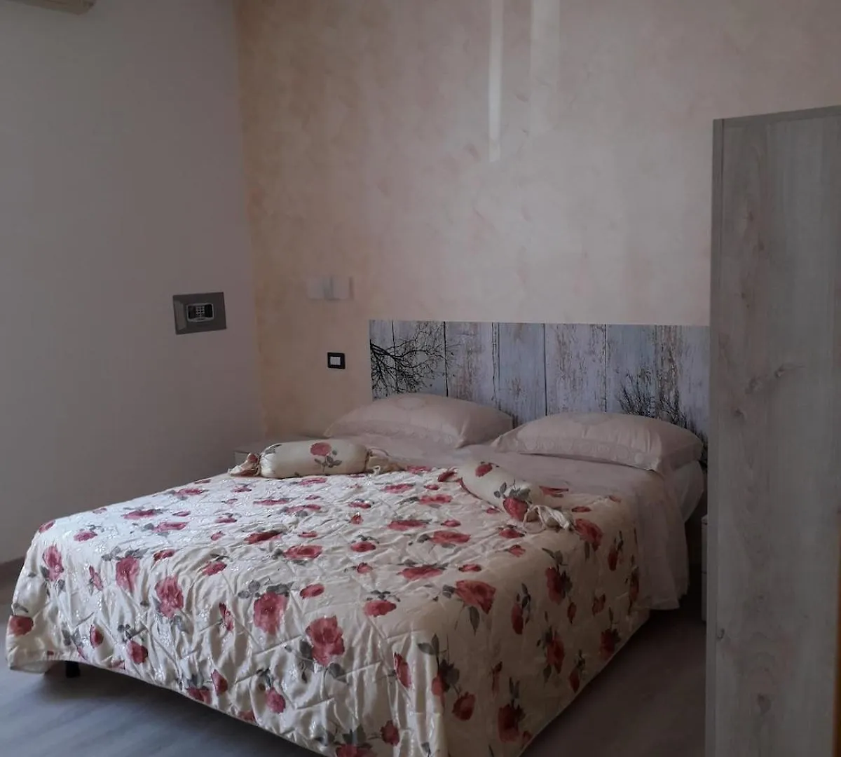 Peonia La Casa...... Vacanze Per Tutti Roma Сasa de vacaciones